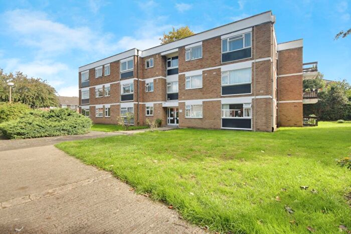 1 Bedroom Flat For Sale In Denmark Road, Kingsholm, Gloucester, GL1
