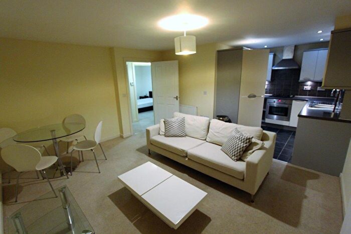 2 Bedroom Flat To Rent In Gilson Place Coppetts Road, Muswell Hill, N10