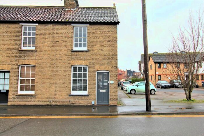 2 Bedroom Cottage To Rent In Star Street, Ware, SG12