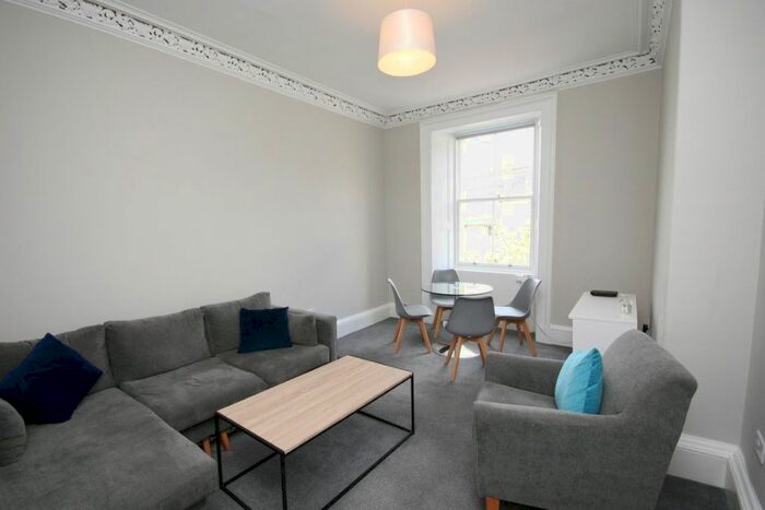 2 Bedroom Flat To Rent In Orwell Place, Edinburgh, EH11