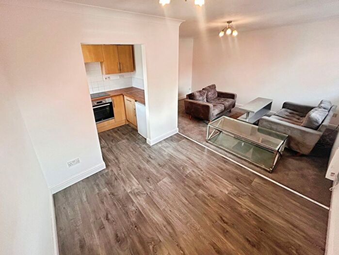 2 Bedroom Flat To Rent In Gell Street, Sheffield, South Yorkshire, S3