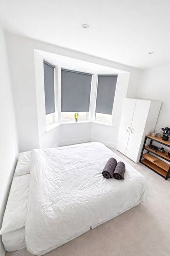 Studio To Rent In Colville Road, Waltham Forest, London, Greater London, E11