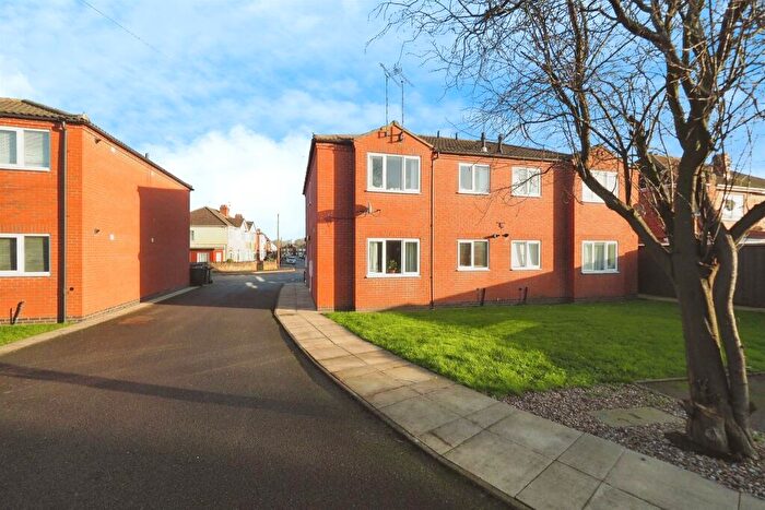 2 Bedroom Apartment For Sale In Cliff Avenue, Loughborough, LE11