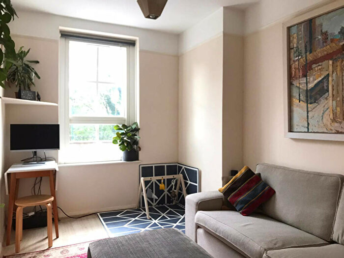 1 Bedroom Flat To Rent In Wilmot Street, London, E2