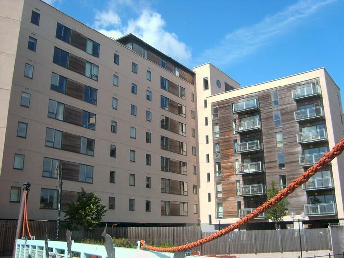 2 Bedroom Flat To Rent In Falcon Drive, Cardiff Bay, Cardiff, CF10