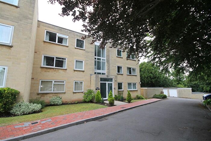 2 Bedroom Flat To Rent In Marshfield Pak, Cleeve Wood Road, Bristol, BS16