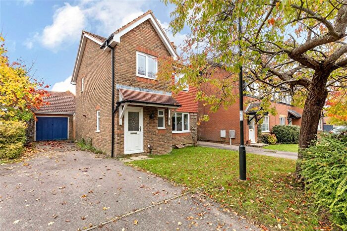 3 Bedroom Detached House For Sale In Aveling Close, Maidenbower, Crawley, West Sussex, RH10