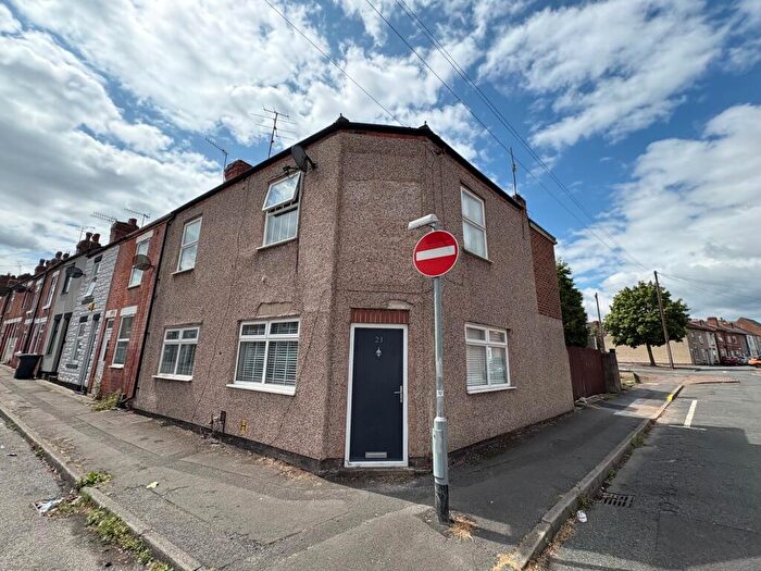 4 Bedroom House To Rent In John Street, Ilkeston, DE7
