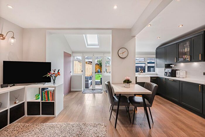 3 Bedroom Semi Detached House For Sale In Counterpool Road, Bristol, BS15