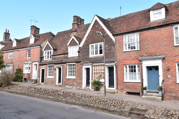 3 Bedroom Cottage For Sale In High Street, Lenham, Maidstone, ME17