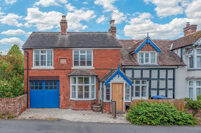 3 Bedroom Semi Detached House For Sale In Norton Lindsey, Warwick, CV35