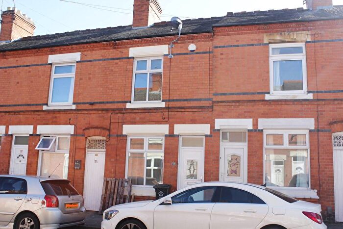 3 Bedroom Terraced House To Rent In Herschell Street, Leicester, LE2