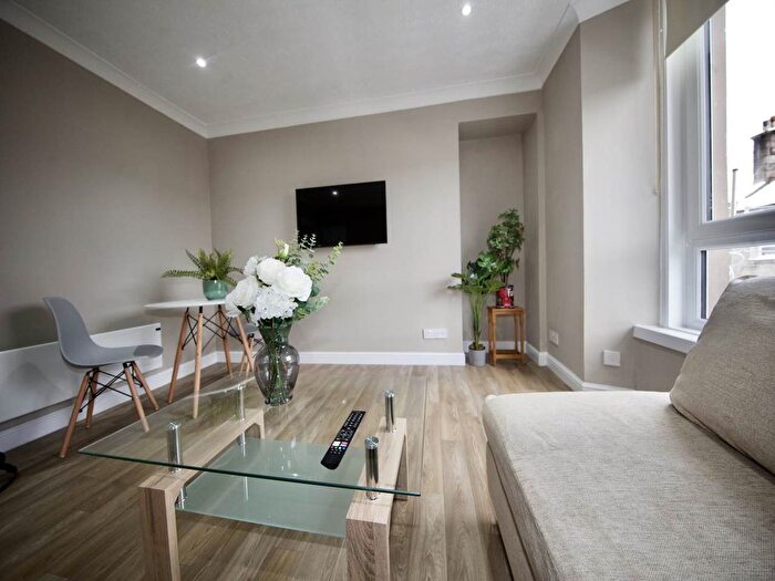 1 Bedroom Flat To Rent In Park Avenue, Dundee, DD4