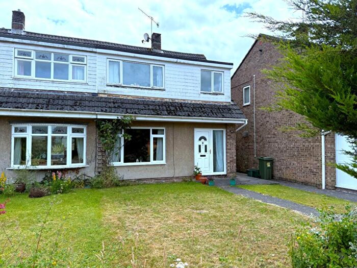3 Bedroom Semi-Detached House For Sale In Dunster Gardens, Nailsea, North Somerset, BS48