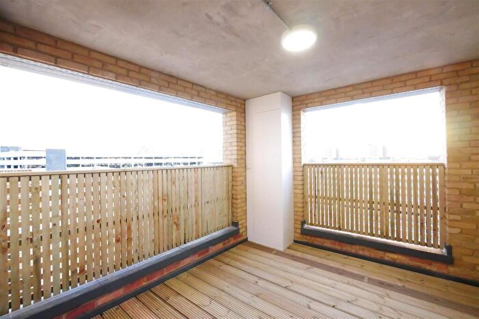 2 Bedroom Apartment To Rent In South Street, Romford, RM1