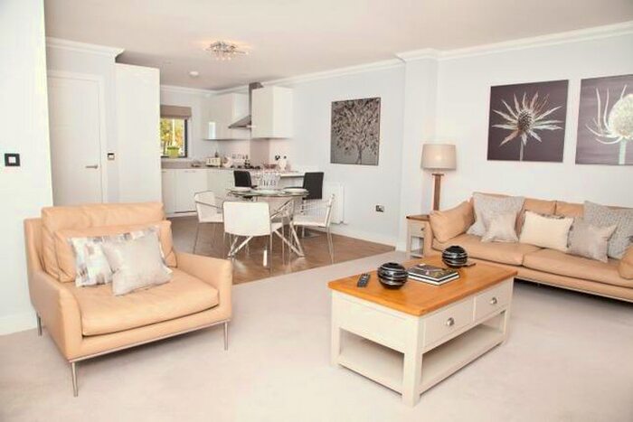 3 Bedroom Semi-Detached House To Rent In St. Margarets Avenue, Loanhead, EH20