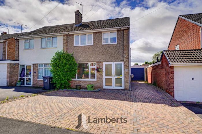 3 Bedroom Semi-Detached House For Sale In Augustine Avenue, Studley, B80