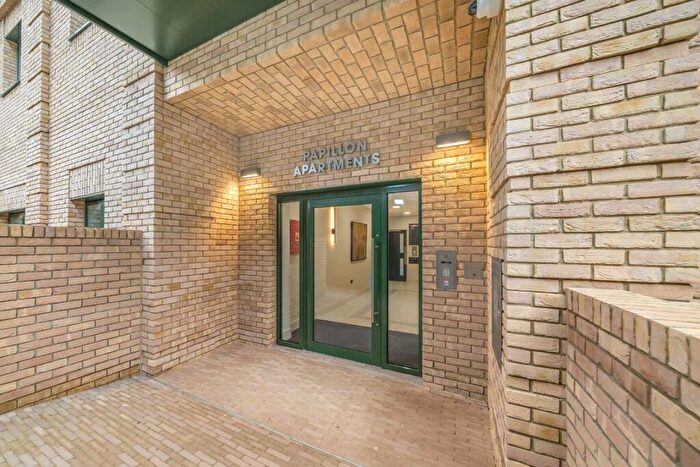 1 Bedroom Flat To Rent In Monarch Square, Clapham Junction, SW11