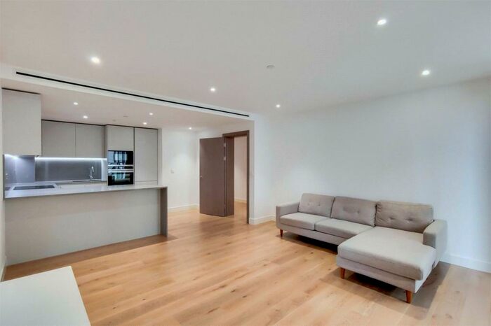 2 Bedroom Apartment To Rent In Vaughan Way, London, E1W