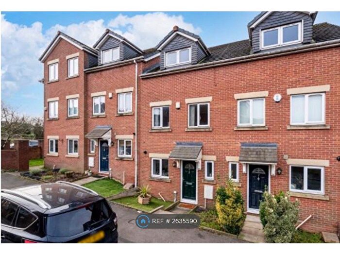 3 Bedroom Terraced House To Rent In Hulton Vale, Bolton, BL3