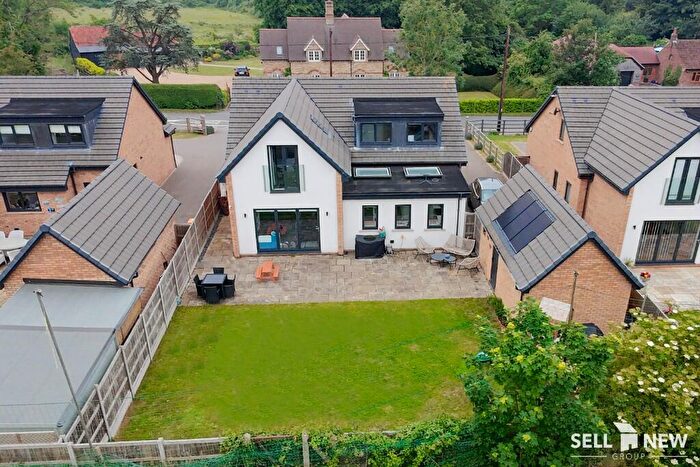 4 Bedroom Detached House For Sale In **Down Stairs Bedroom With Ensuite, High Specification** Top End, MK41