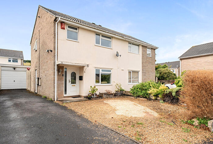 3 Bedroom Semi-Detached House For Sale In Welton Grove, Midsomer Norton, Radstock, Somerset, BA3