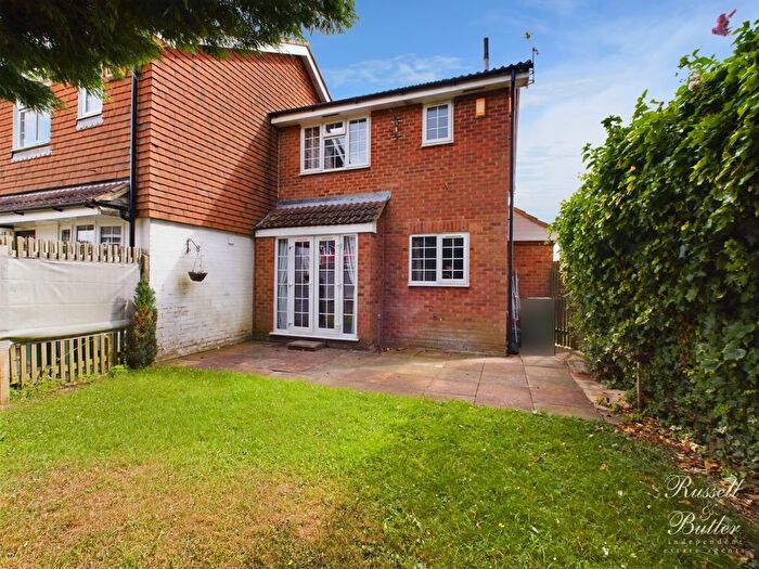 1 Bedroom Terraced House To Rent In Small Crescent, Buckingham, MK18