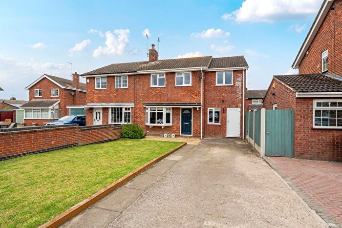 4 Bedroom Semi-Detached House For Sale In Hardrada Way, Stamford Bridge, York, YO41