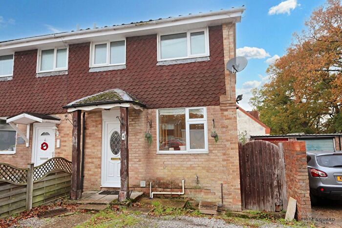 3 Bedroom End Terrace House For Sale In Northfield Close, Bishops Waltham, SO32
