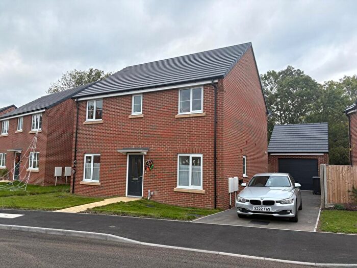 4 Bedroom Detached House For Sale In Reed Avenue, Desborough, Kettering, NN14
