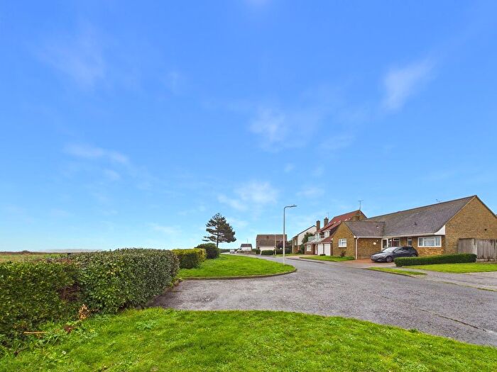 4 Bedroom Detached House For Sale In The Ridings, Cliftonville, Margate, CT9