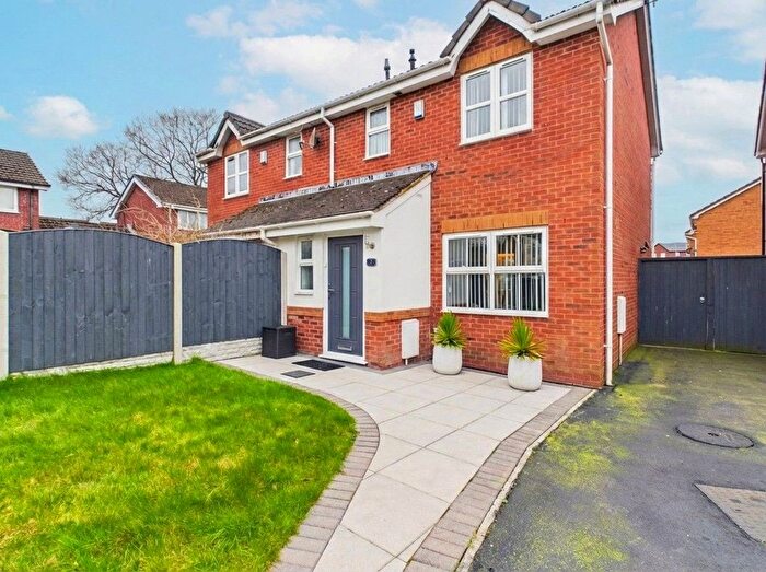 3 Bedroom Semi Detached House For Sale In Headingly Avenue, Skelmersdale, WN8