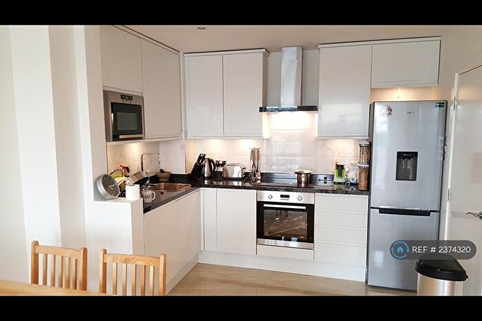 2 Bedroom Flat To Rent In Central House, London, E15