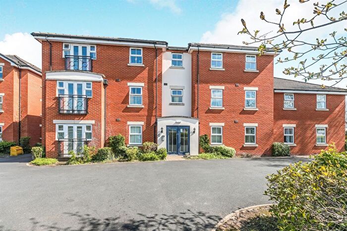 2 Bedroom Flat To Rent In St. Marks Court, Bath Road, Worcester, WR5