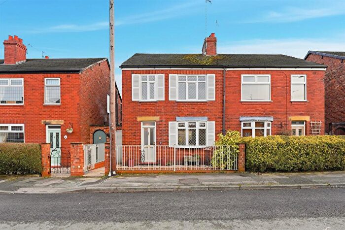 3 Bedroom Semi Detached House For Sale In Peter Street, Macclesfield, SK11