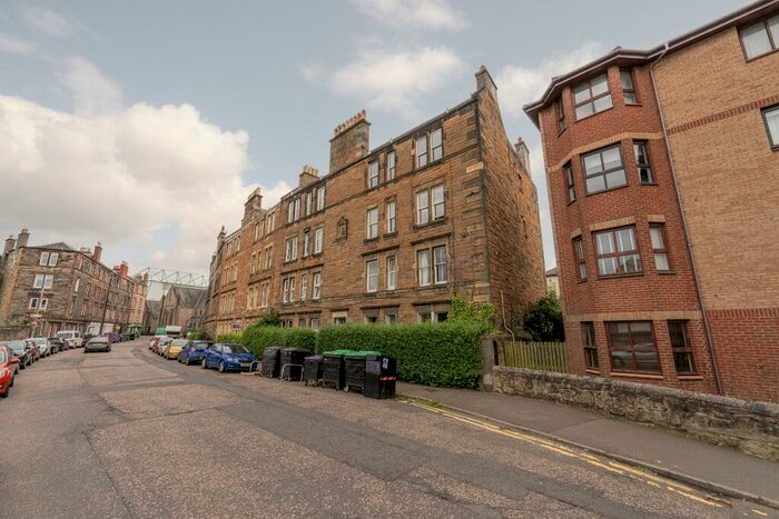 1 Bedroom Flat To Rent In Albion Road, Edinburgh, EH7