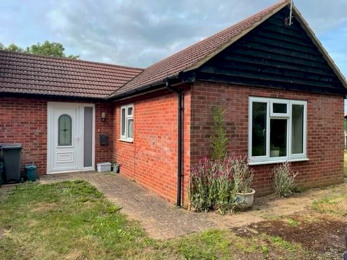 1 Bedroom Semi-Detached Bungalow To Rent In Sunnyhill Farm, Ewell Minnis, Dover, CT15