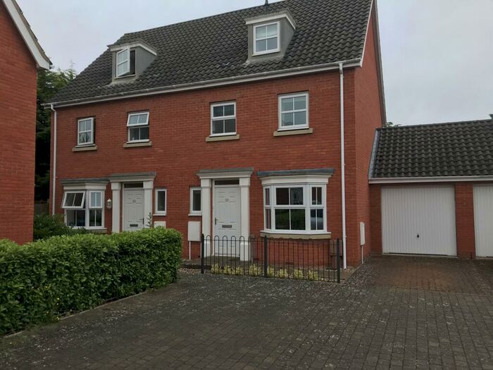 4 Bedroom Semi-Detached House To Rent In Earles Gardens, Near Uea, Norwich, NR4