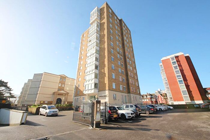 2 Bedroom Flat To Rent In West Cliff Road, West Cliff, Bournemouth, BH2
