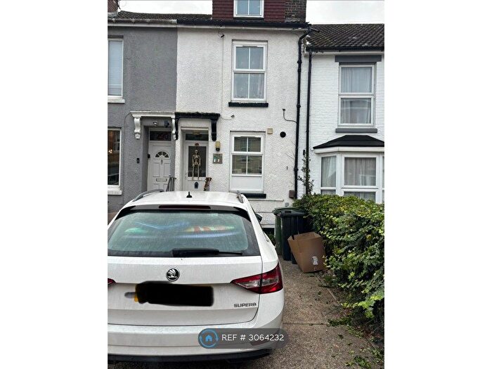 2 Bedroom Flat To Rent In Upper Fant Road, Maidstone, ME16