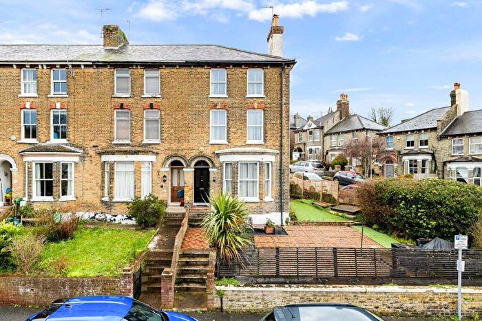 5 Bedroom End Of Terrace House For Sale In Priory Grove, Dover, CT17