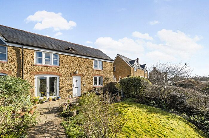 3 Bedroom End Of Terrace House For Sale In Fortnum Place, Ilminster, Somerset, TA19