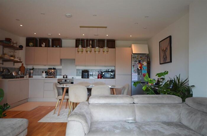 2 Bedroom Apartment For Sale In Wembley Hill Road, Wembley, HA9