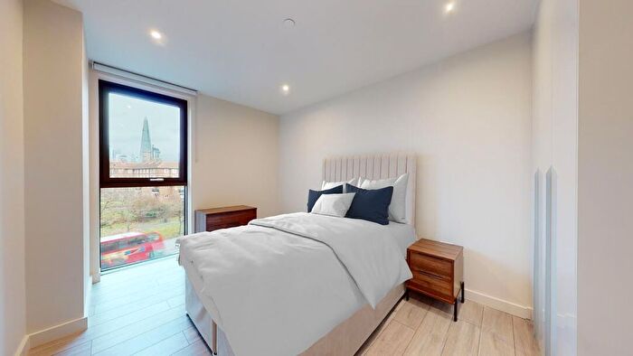2 Bedroom Flat To Rent In , New Kent Road, London, SE1