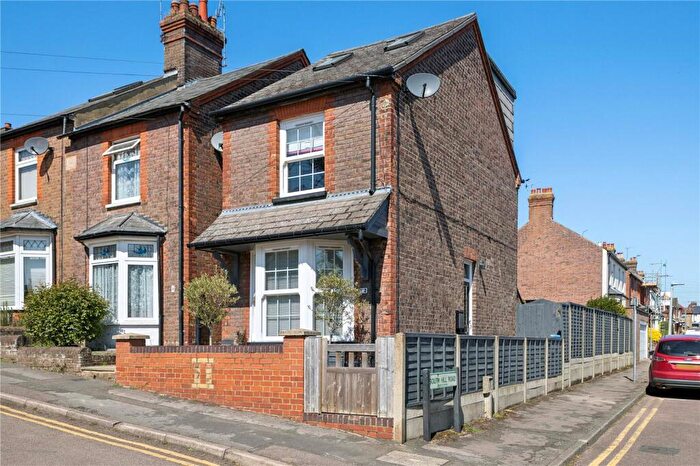 4 Bedroom Detached House For Sale In Cemetery Hill, Hemel Hempstead, Hertfordshire, HP1
