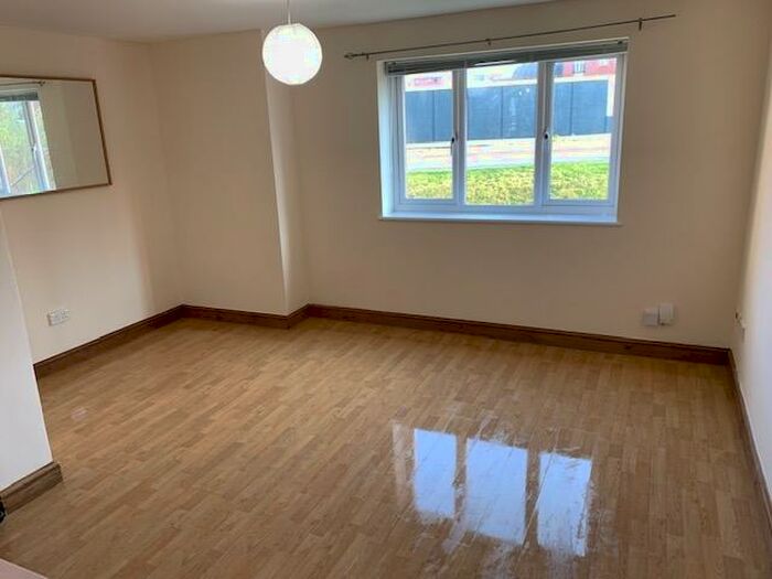 2 Bedroom Flat To Rent In Haxby Court, Cardiff, CF10