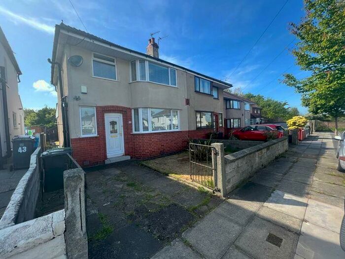 3 Bedroom Semi-Detached House To Rent In Bradfield Avenue, L10