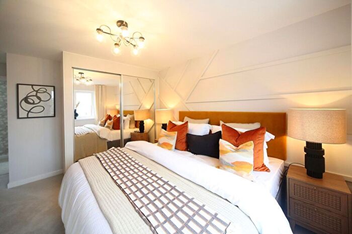4 Bedroom Detached House For Sale In Lockheed Close, Beck Row, IP28