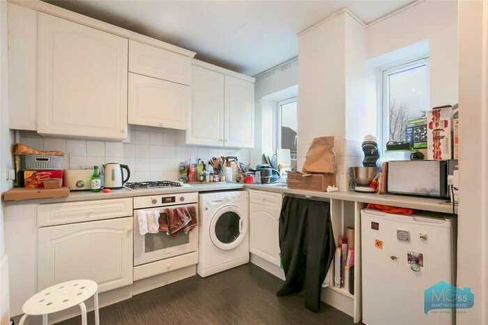 3 Bedroom Maisonette Flat To Rent In Blaenavon, Fortis Green, London, N2