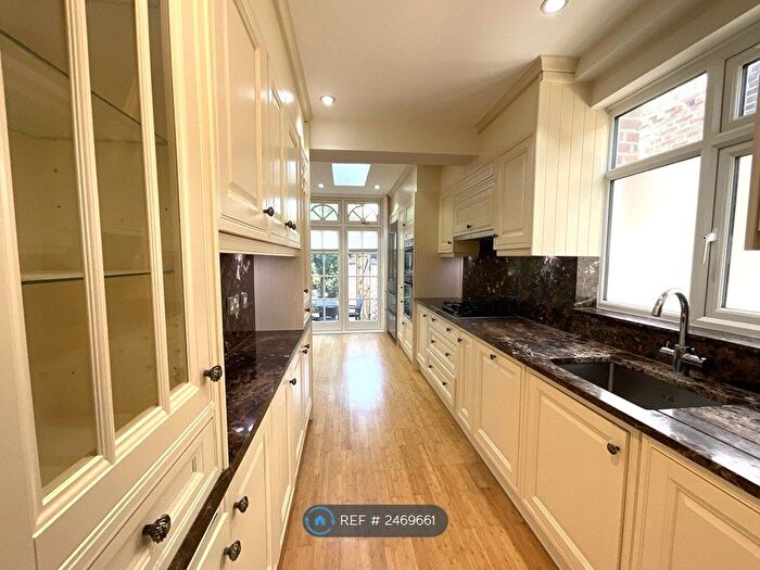 4 Bedroom Semi-Detached House To Rent In Clarendon Road, London, W5